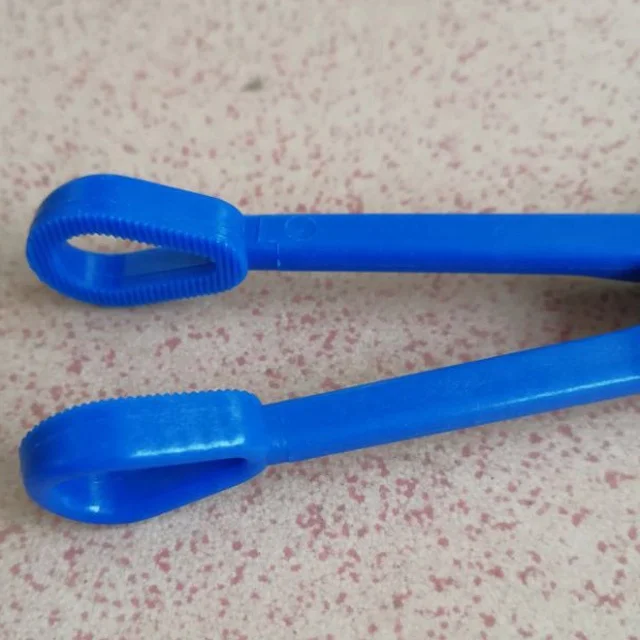 Plastic Medical Clamps Disposable Surgical Scissors Ce Free Spare Parts 3 Years Manual Class I Lifetime