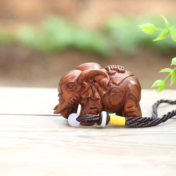 
2019 New Creative Handiwork Article Fine Carved Vivid Wood Elephant Handicraft 