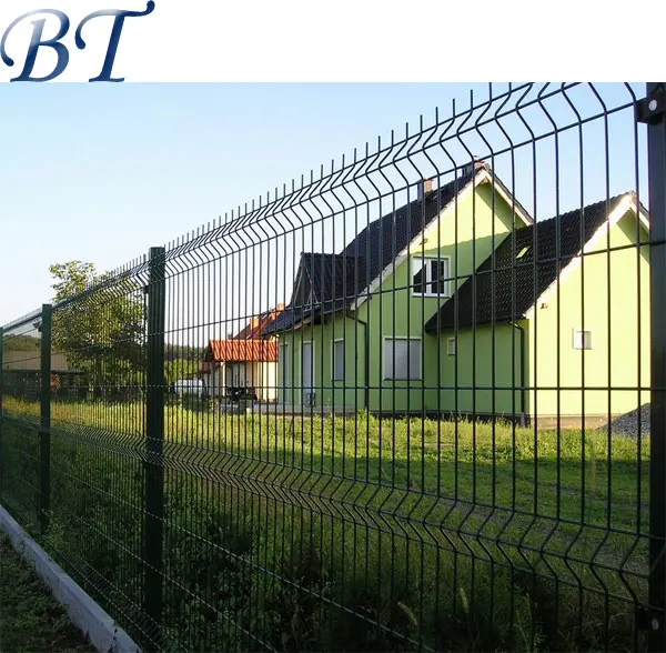 
2018 ISO Certificate Galvanized And PVC Coated Backyard Metal V Pressed Welded Wire Mesh Fence 