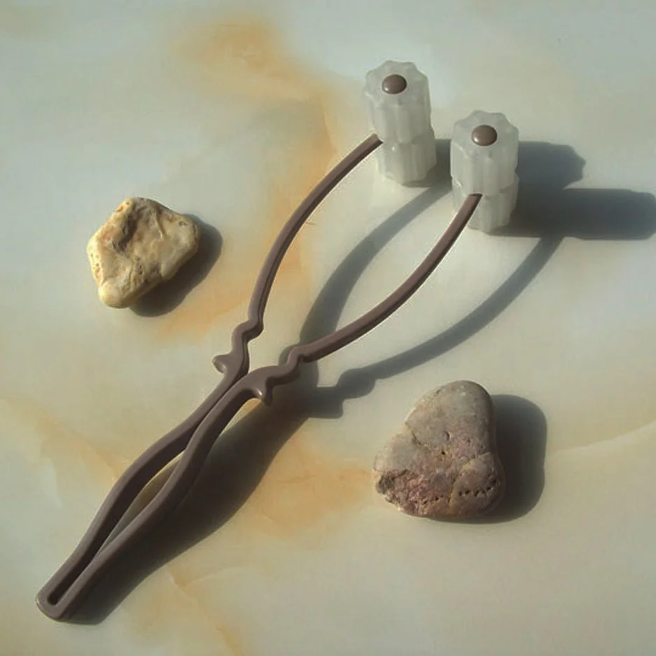 Plastic Female Mini roller massage manual face massager