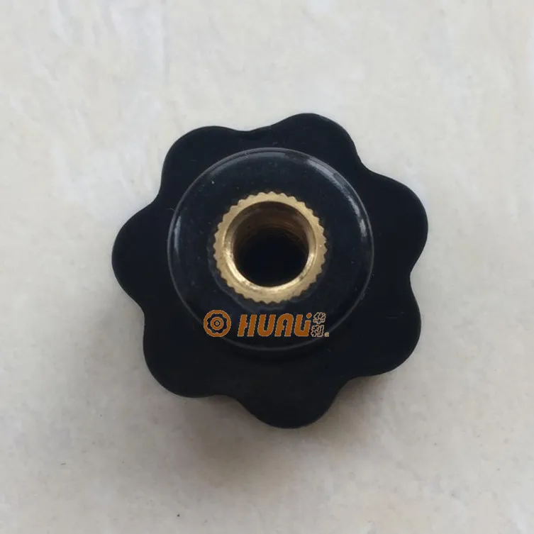 HL.12100 Bakelite Lobe Knob, Fluted Rim Threaded Hole Knobs