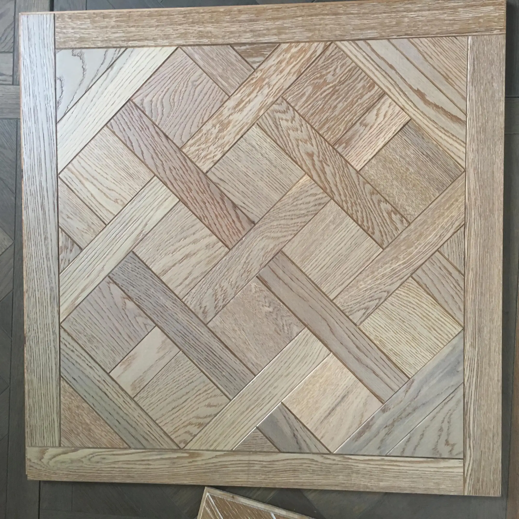 Traditional design UV lacquer Versailles Oak parquet engineered wood flooring