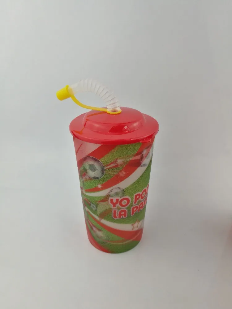 
Plastic drinking cups with Lids and straws, BPA Free (600ml - 20 oz) 