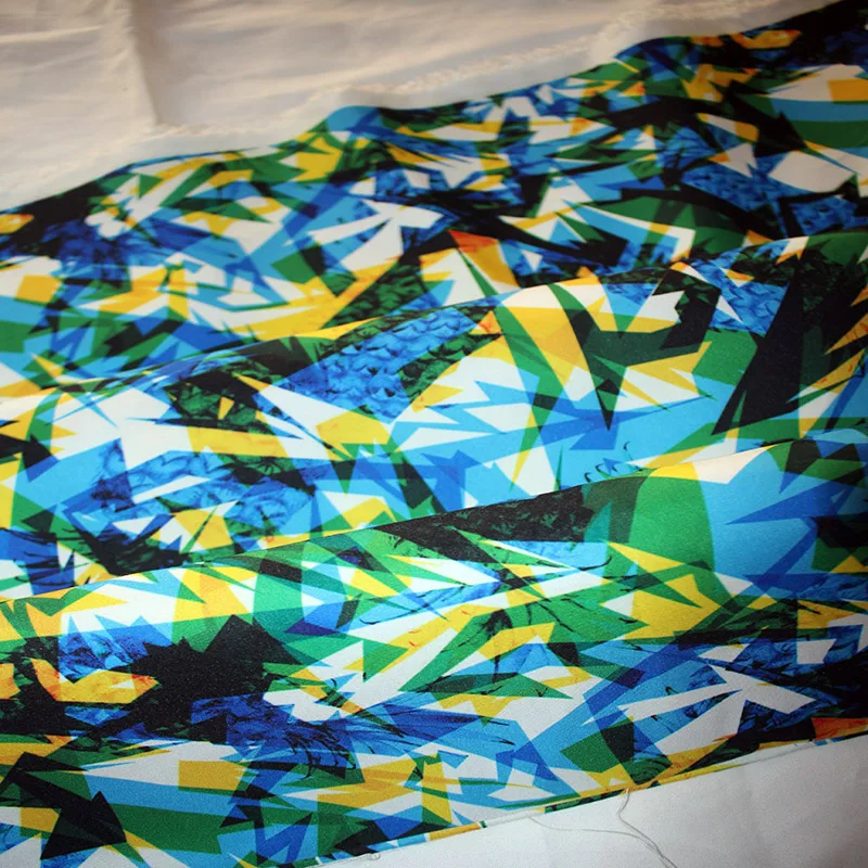 Custom Printed Twill Peach Skin Fabric Swimming Shorts Fabric