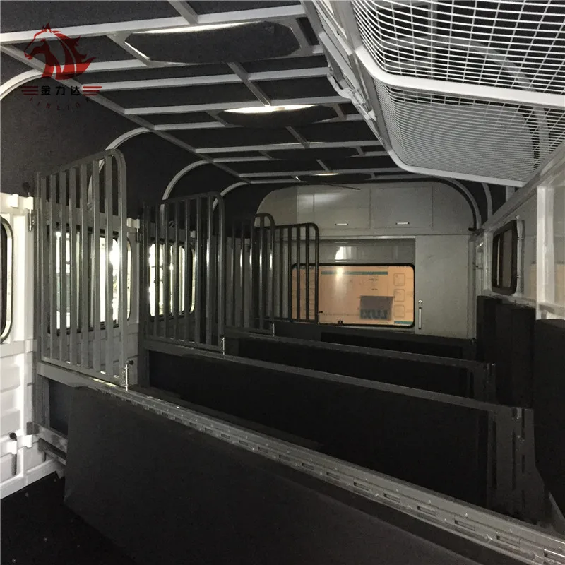 4 horse float deluxe with kitchen