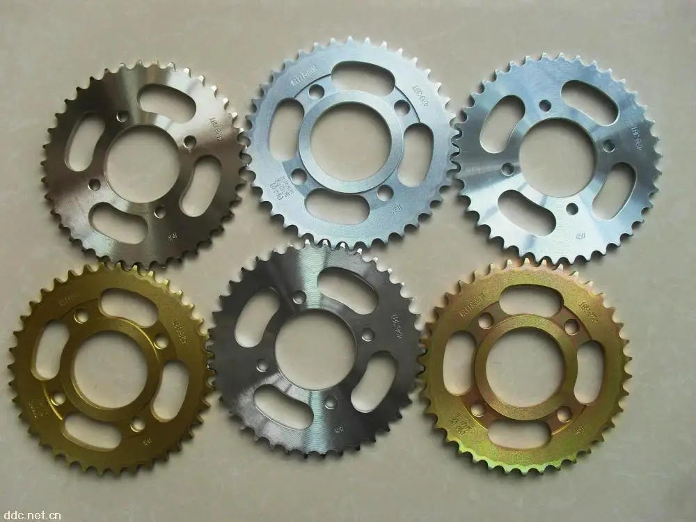 CD70 OEM color packing box motorcycle driving chain and sprocket kits