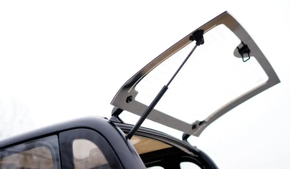 switch up lifting door