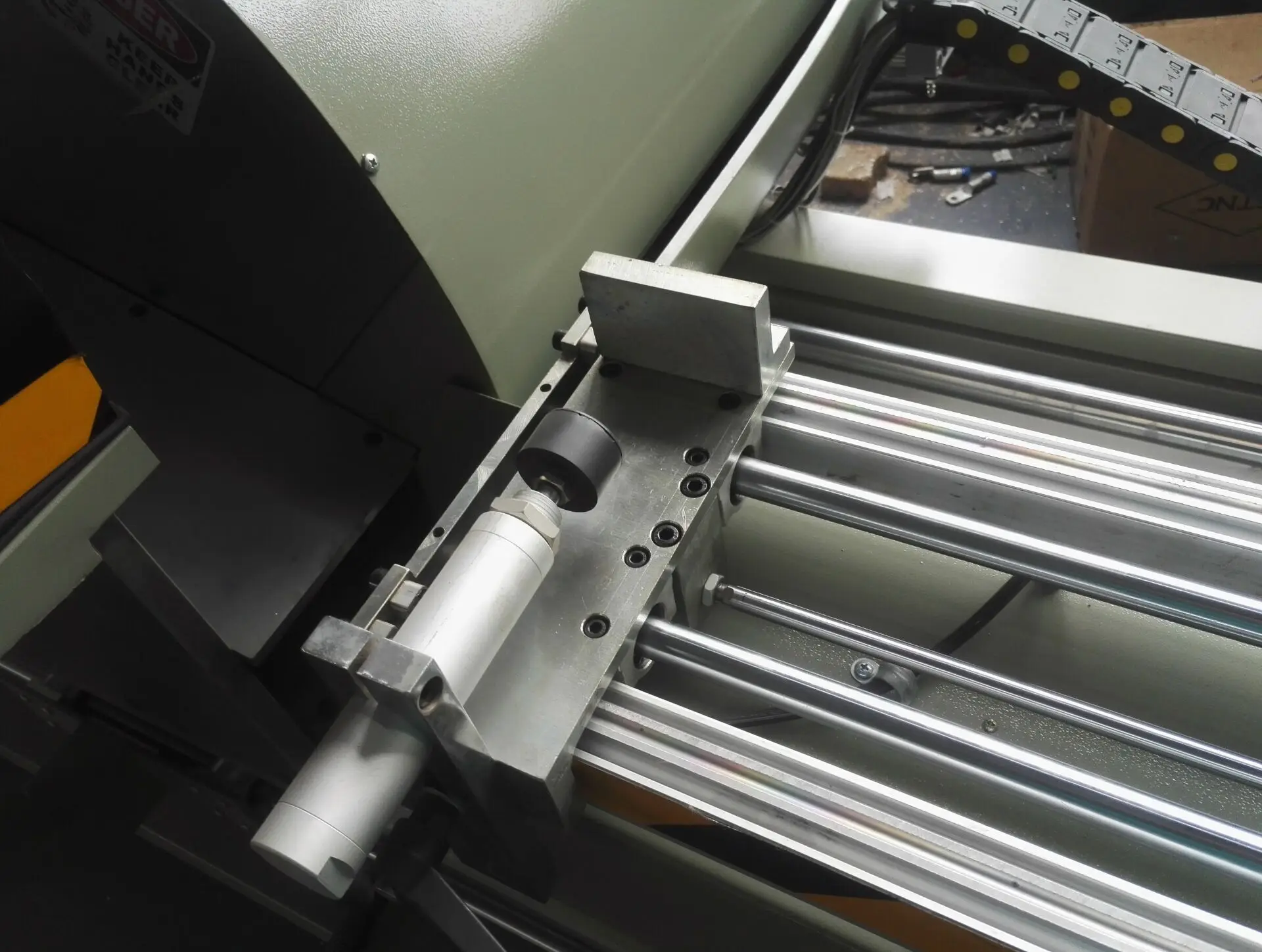 Door frame 45 degree angle cutting machine corner machinery aluminum window making