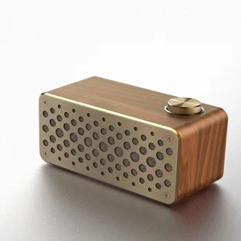 
2.0 stereophonic woodiness speaker house is concise and retro style 