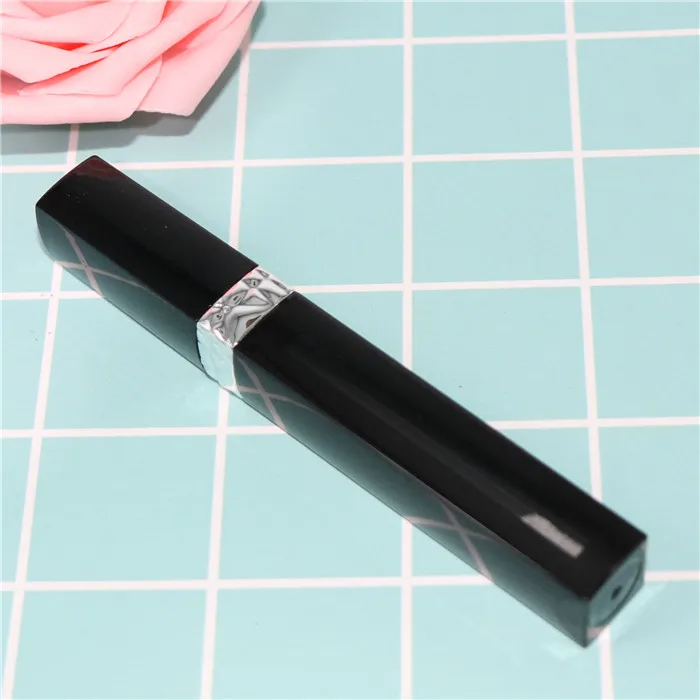 Factory hot sale black empty lipgloss tubes packaging design