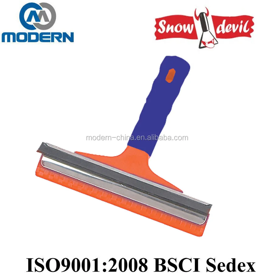 Wiper with scraper, heated scraper