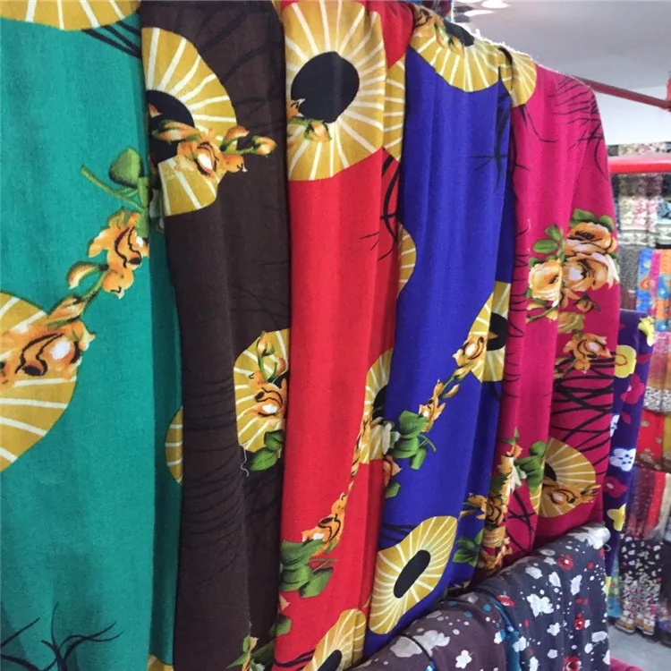 
100% viscose spun rayon fabric stock 100% Rayon and Viscose Printed Fabric Of Garments 