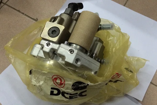 Bosch топливный насос высокого давления 4988595/0445020045