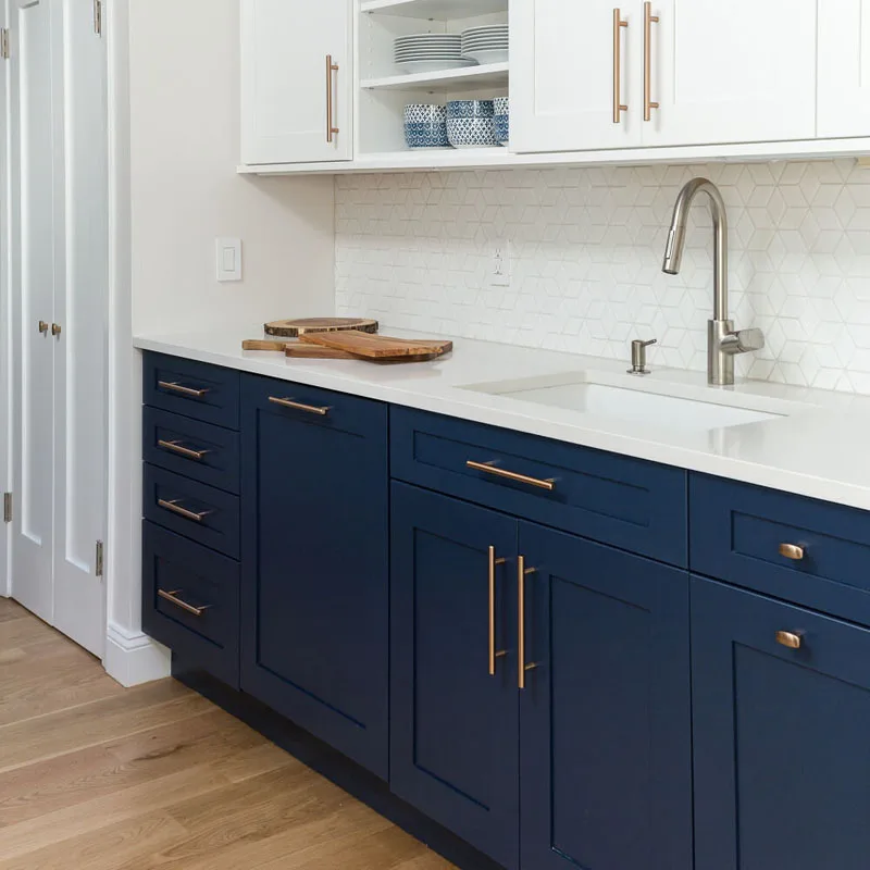 Matt lacquer Shaker Modular Kitchen Cabinets Malaysia