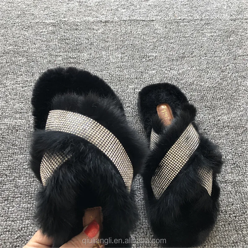 Женские удобные замшевые шлепанцы с подкладкой из кроличьего меха, дышащие домашние и уличные теплые шлепанцы с перекрестными ремешками и кристаллами, новинка 2018