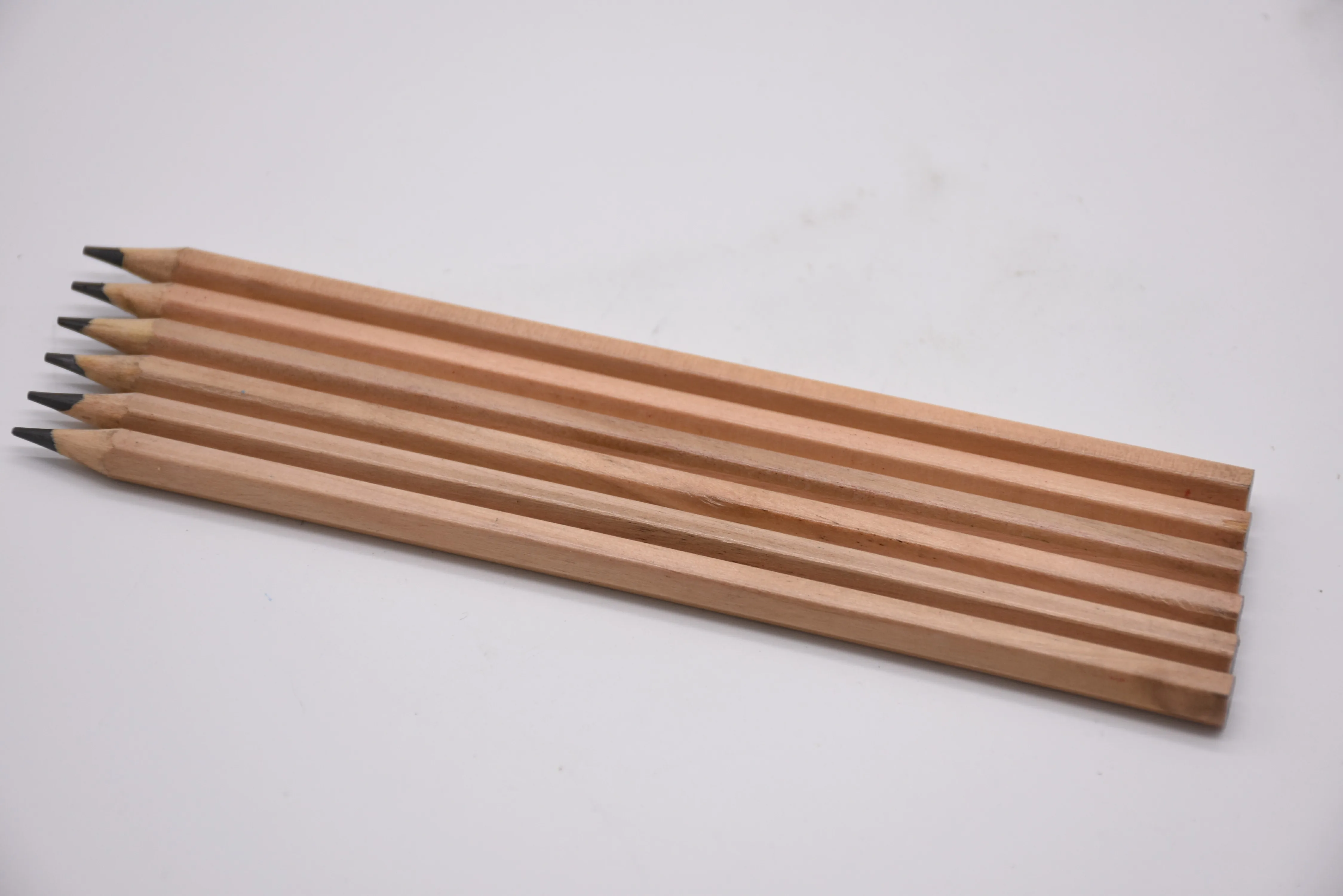 original wood manufacturer producing 12 color pencil in paper box