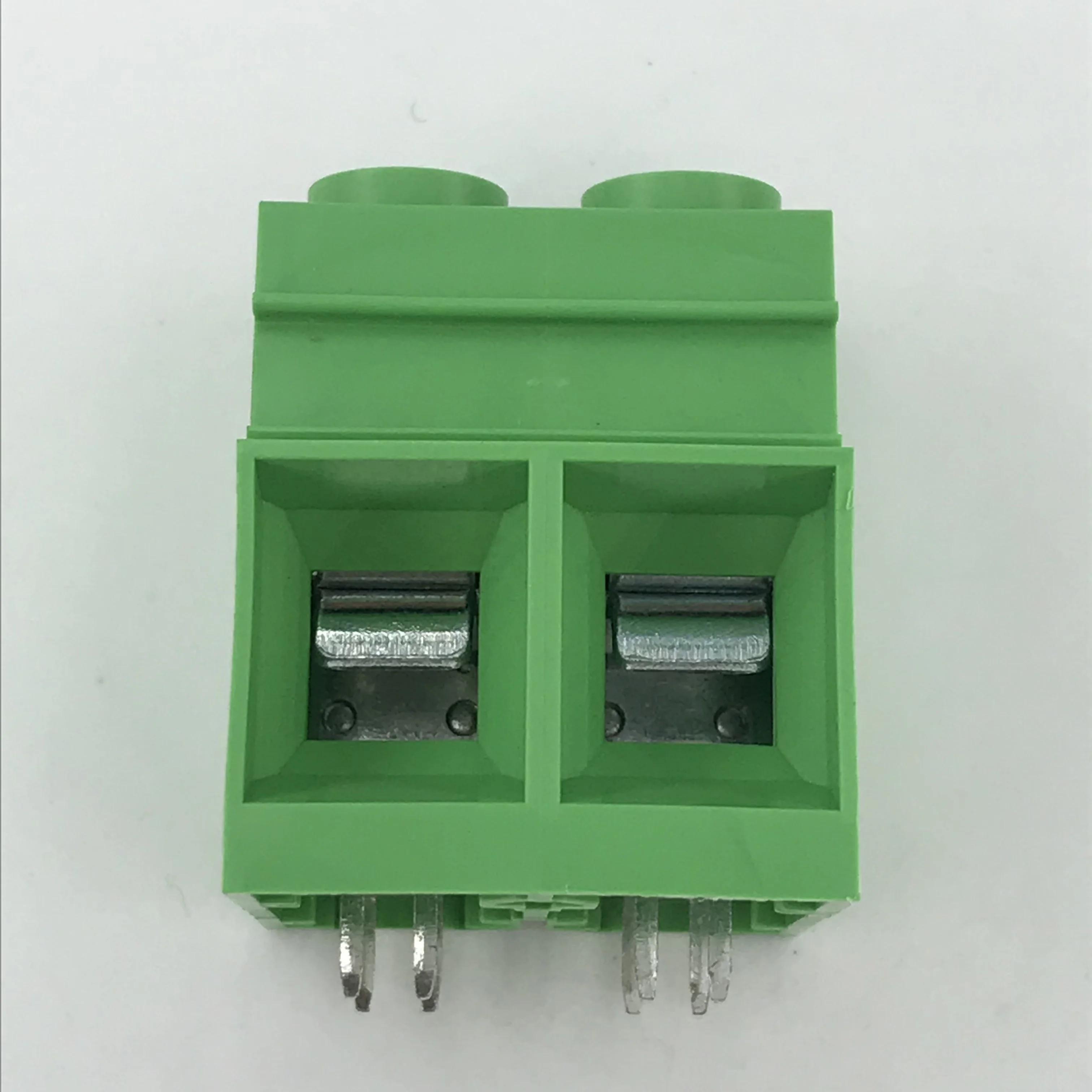 100a Монтажная винтовая Клеммная колодка PCB с большим распределением мощности 15,0 мм Шаг 600V 125A латунная клетка 2 позиции