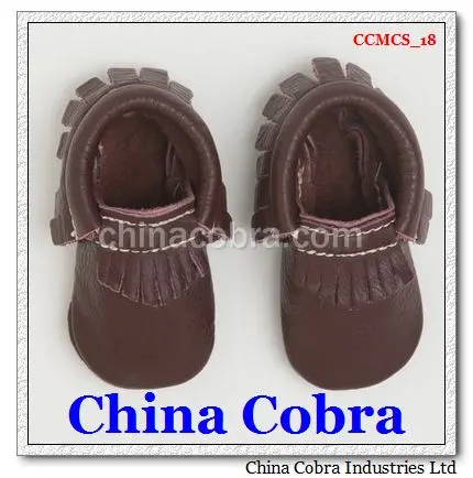 
soft sole leather baby moccasins shoes without the characters on them with fringe on them 