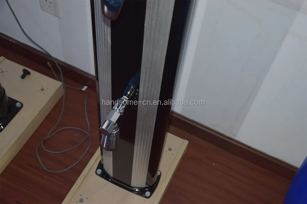 Top quality China manufacture swimming pool super portable freestanding outdoor shower solar