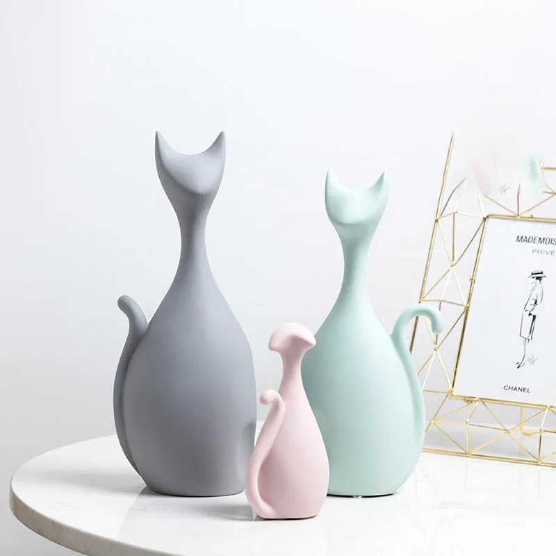 APHACATOP Set of Macaroon 3 Ceramic Cat Family Statue Home Decor  Craft Ornament