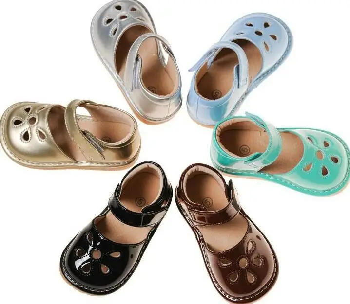 Cheap material baby squeaky shoes with hard rubber sole