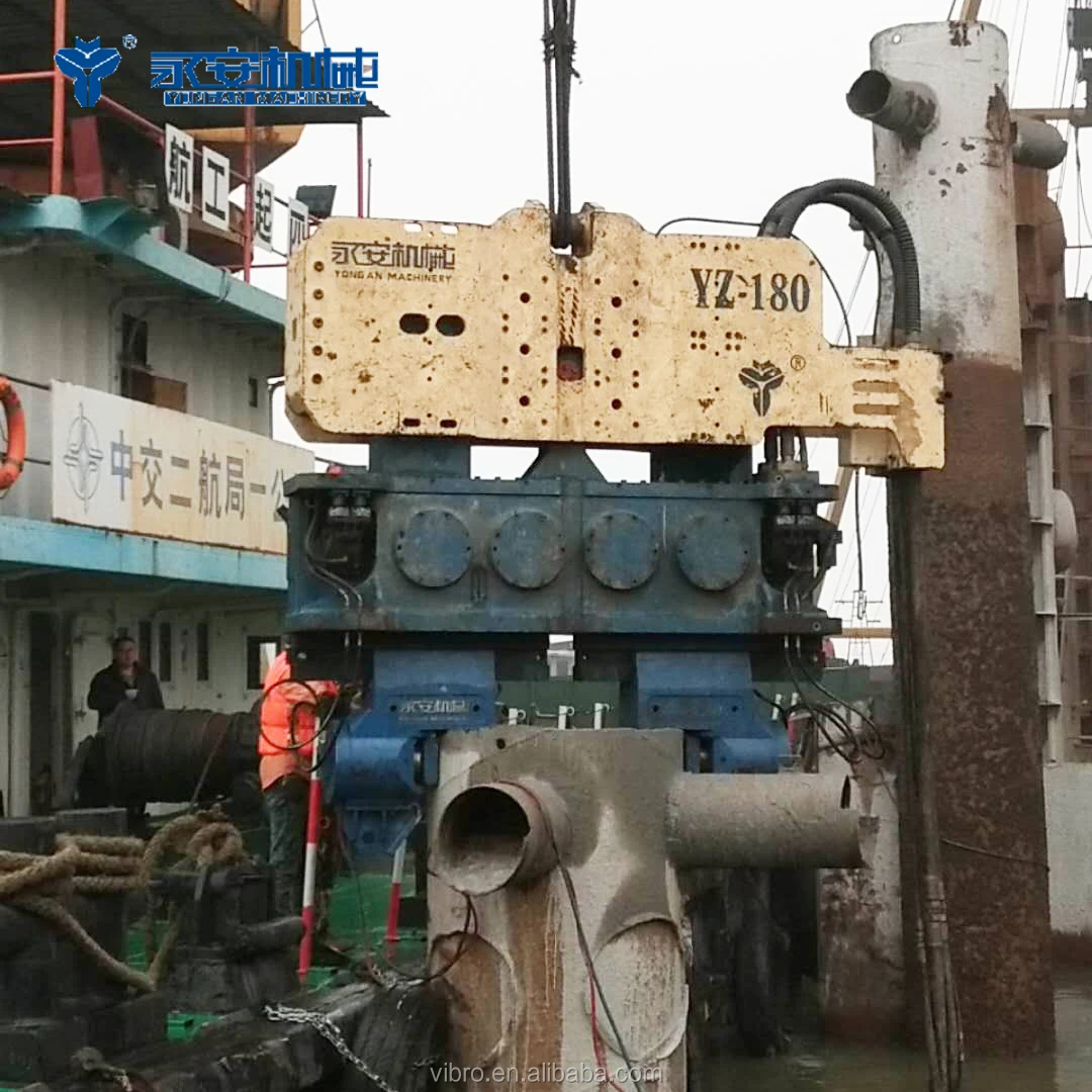 Hydraulic pile driver for clined pile