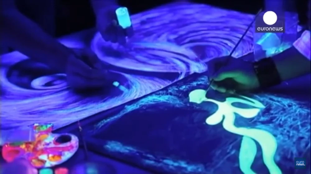 Большие размеры 30-50 мкм JPP-386 неорганические светятся в темноте пигментарный порошок фиолетовый свет photoluminecsent пигментарный порошок для чернил