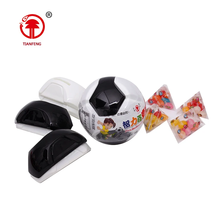Fruity ball shaped candy yummy sweets halal candy jelly bean in toy candies ball football package