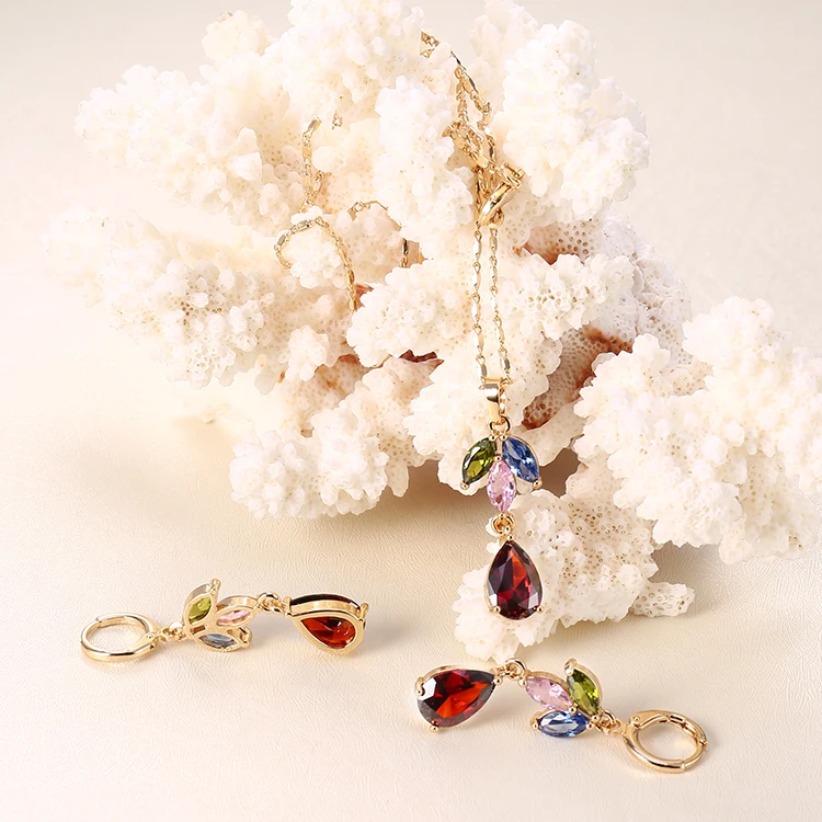 
HD Wholesale 2018 Fashion Design Copper 18K Gold Jewelry Sets for Women Cubic Zircon Jewelry Sets 
