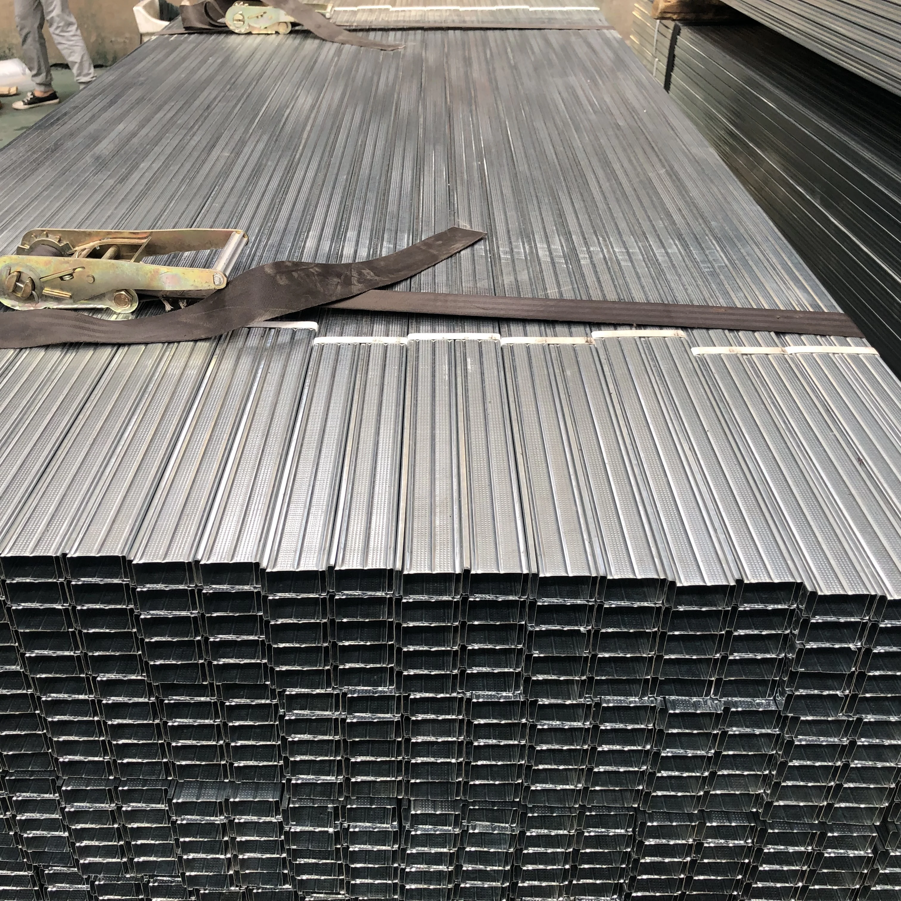 Africa Products galvanized light gauge metal studs and tracks steel keel profile galvanized profile for wall