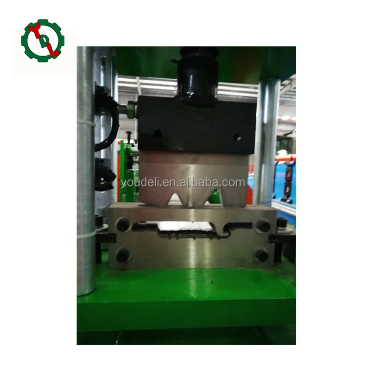 Low Price Roof Panel Panel Steel Rolling Mill Machinery Ceiling Board Making Machine