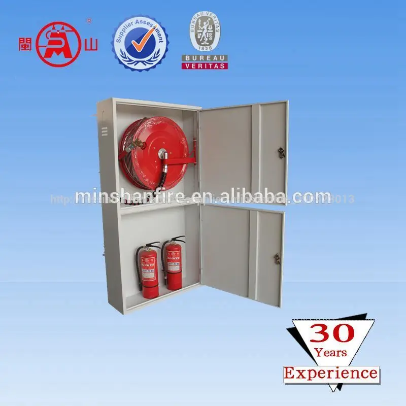 2 слой поёара шланг и огнетушитель пожарный