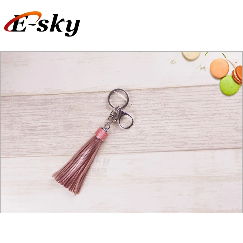 Esky Hot sale Colorful 17cm Key chain Bag Leather tassels With Metal Wax String cup