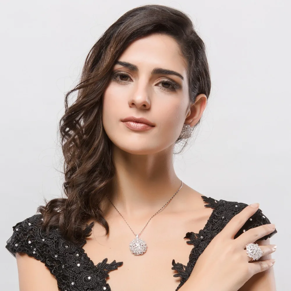 LUOTEEMI New Luxury Small Pendants Necklace 3A Clear Cubic ZIrconia Elegant Big Flower Women Bridal Engagement Wedding Necklaces