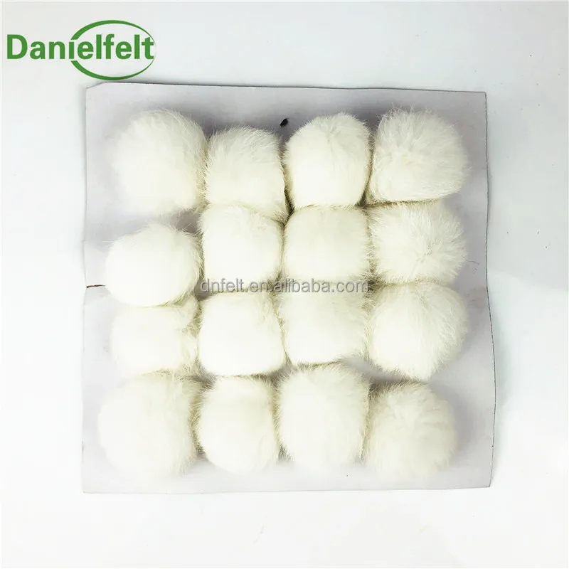 
2018 Amazon Top Seller Colorful Fur Ball Faux Pom Key Ring 