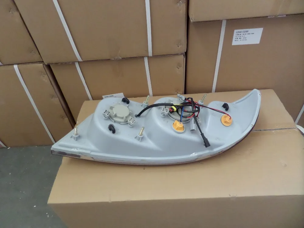 
Suzhou kinglong bus parts auto headlight bus accessories HC-B-1096 