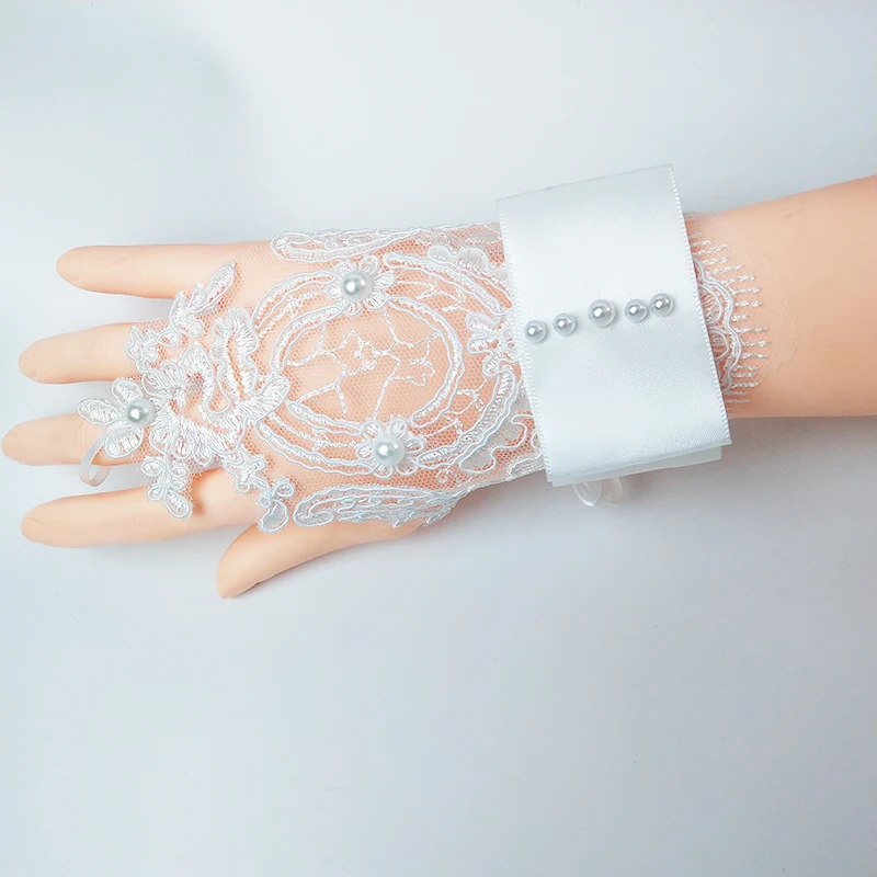 
Bridal Accessories Wholesale Lace Summer Sunscreen White pearls Beaded Decorative Fingerless Gloves 