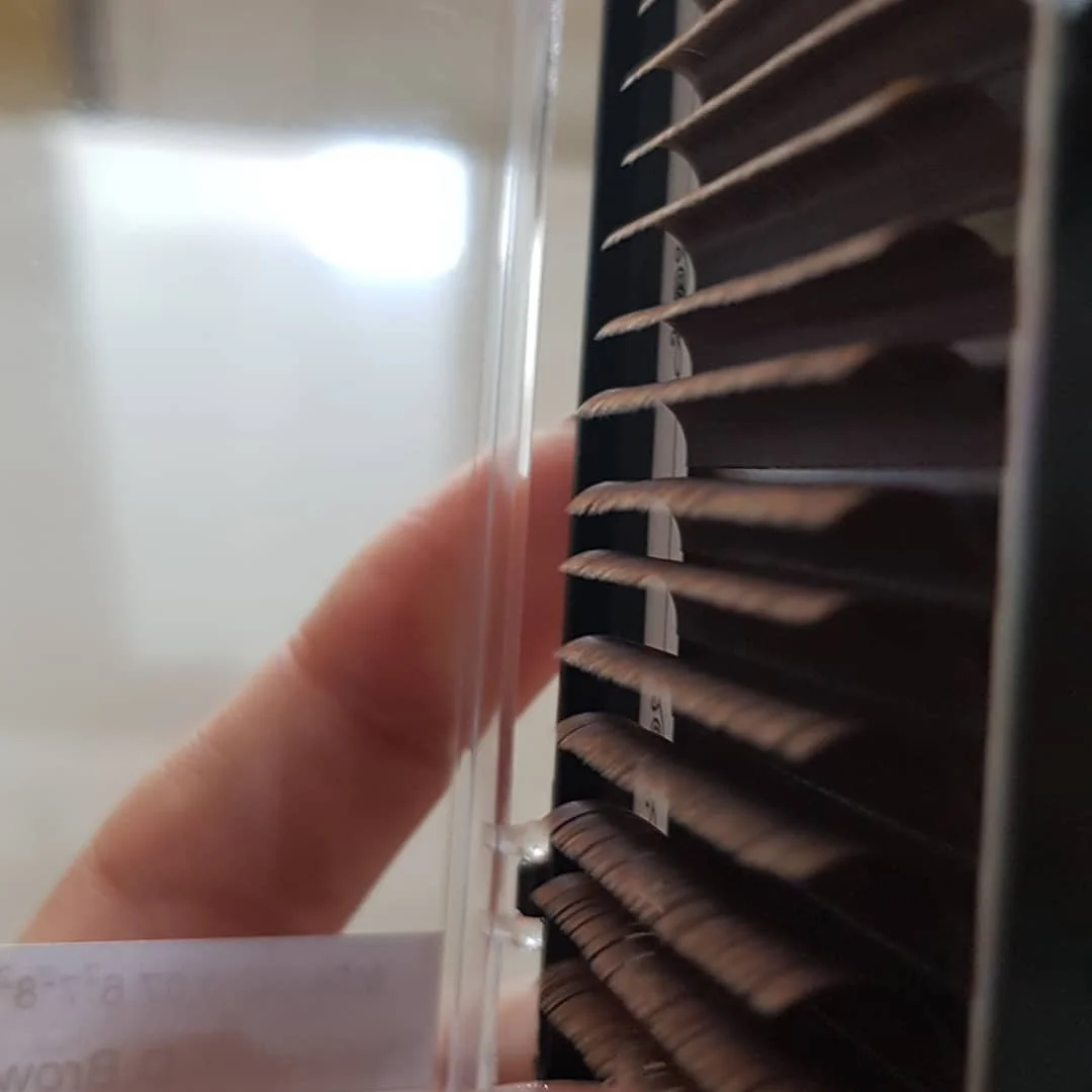 
Faux Mink Color Lashes Dark Brown eyelash extension Korea of manufacturing in Vietnam 