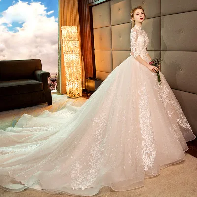 
2019 New Half Sleeves Champagion Wedding Bridal Gowns French high-neck elegant lace decoration long-tail women wedding dress 