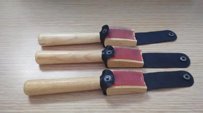 XS00002 OEM Factory Latin Ballroom Samba Foxtrot Rumba Salsa Tango Waltz Swing Social Modern Standard dance shoe brush China