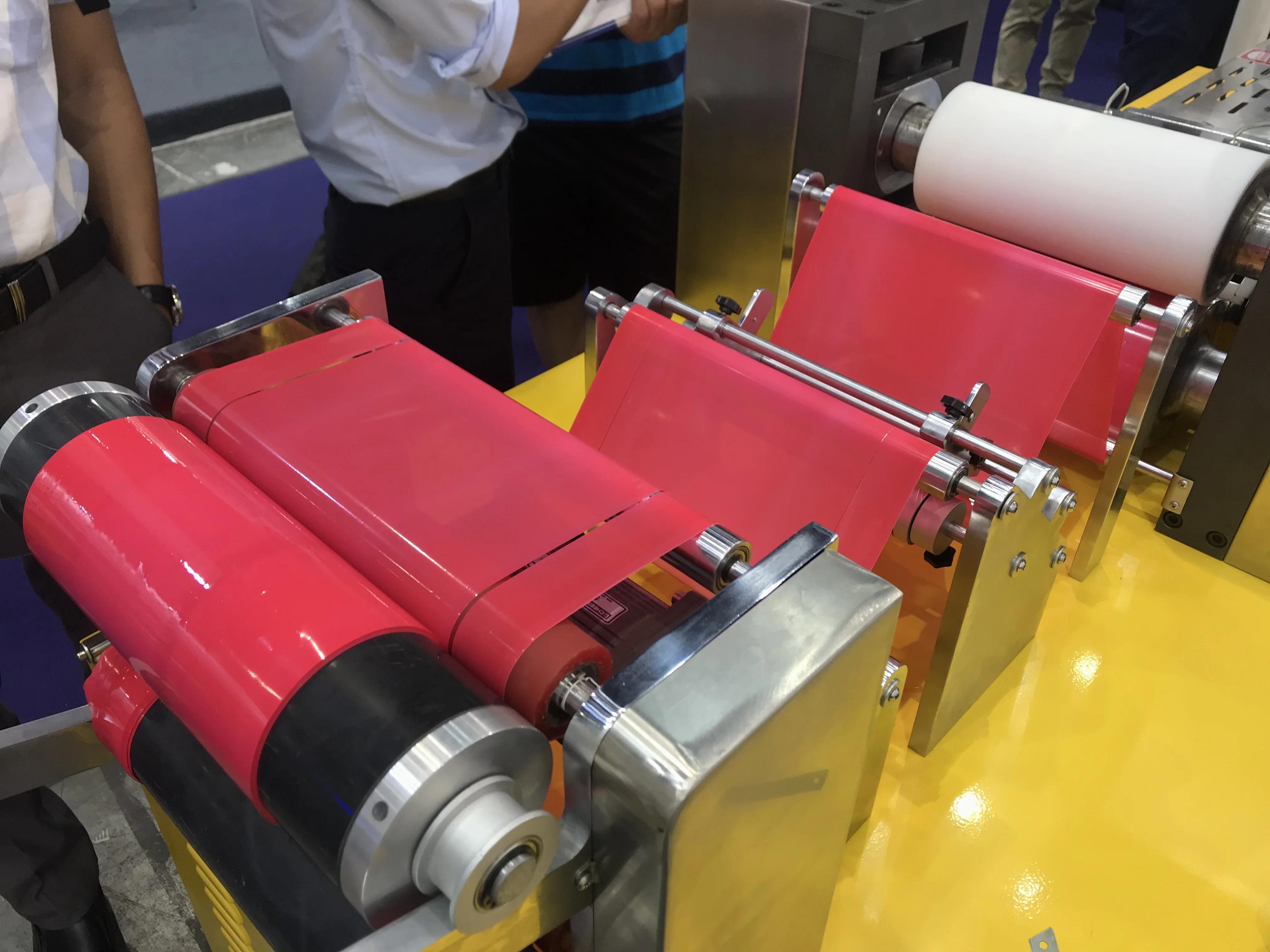 lab cast film machine with calendering tester