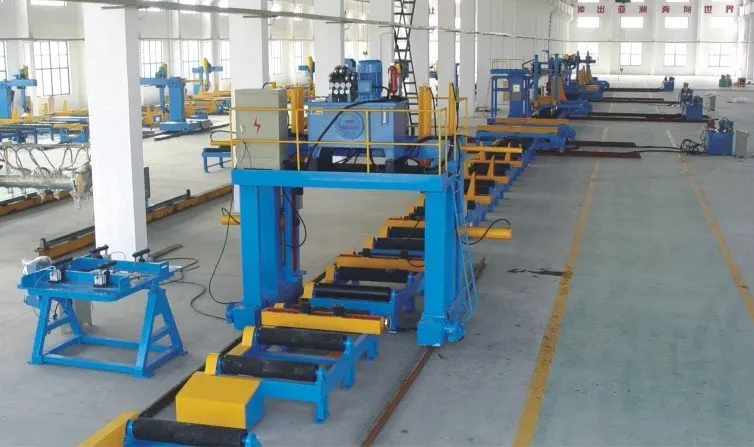 Сборочный стан для линии производства балок коробчатого сечения.