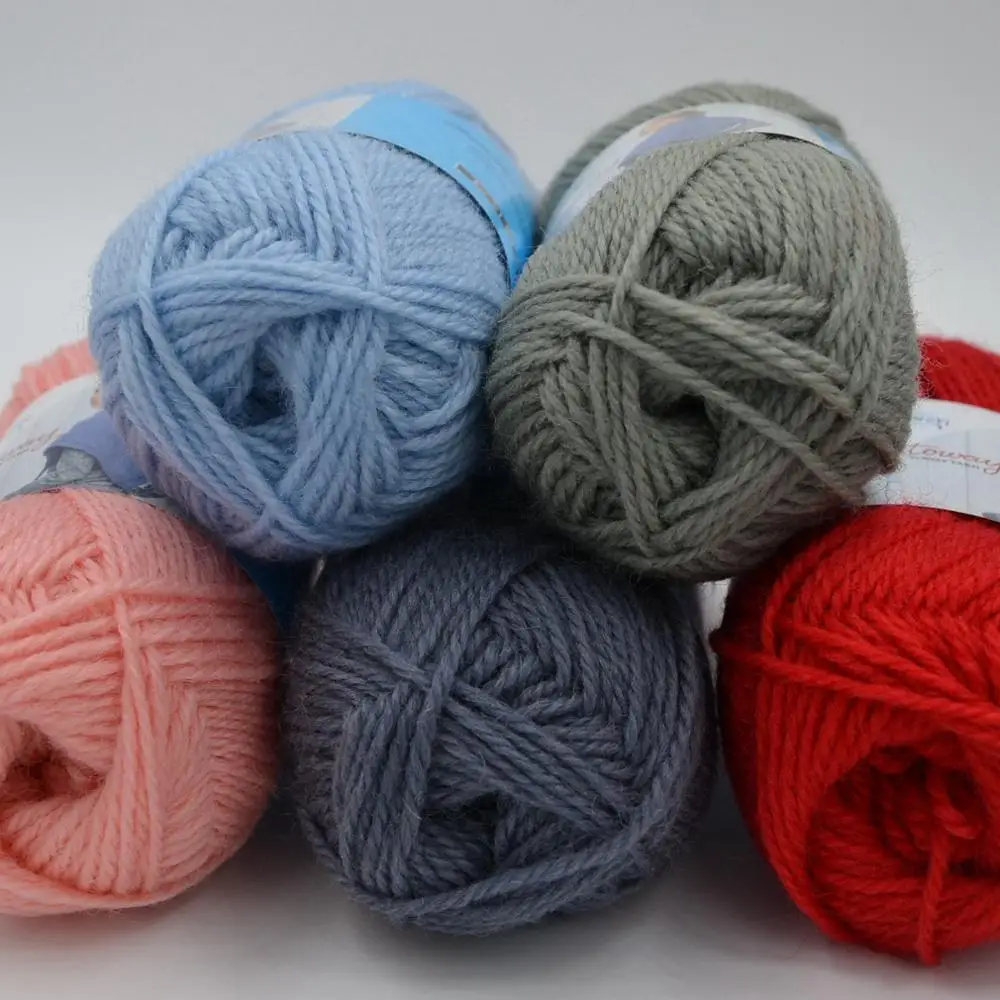 
100% wool knitting yarn 