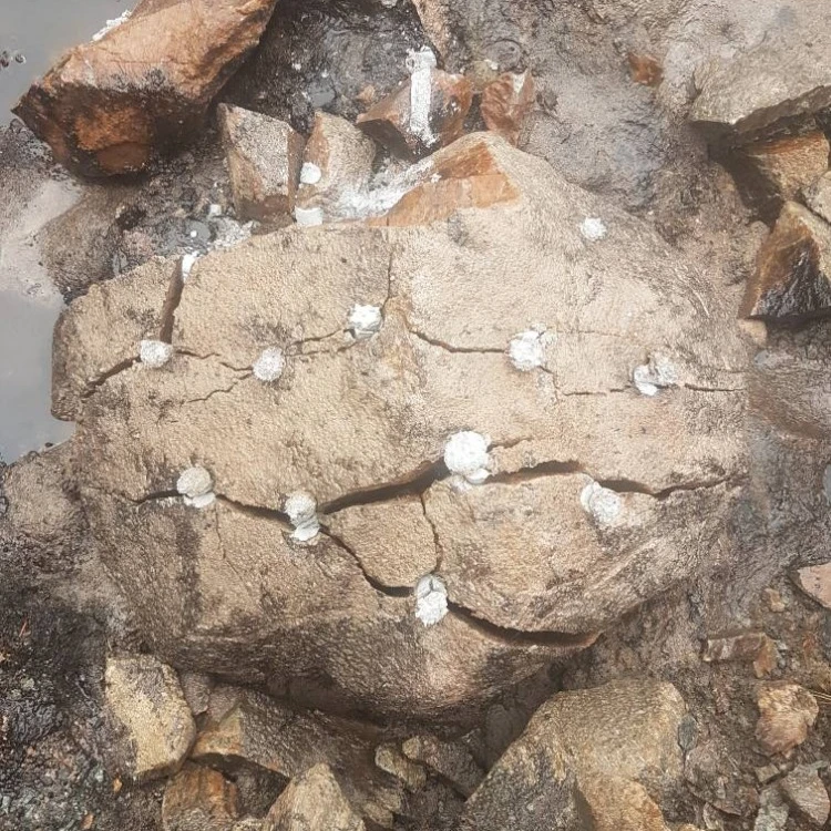 sino-crack rock cracking