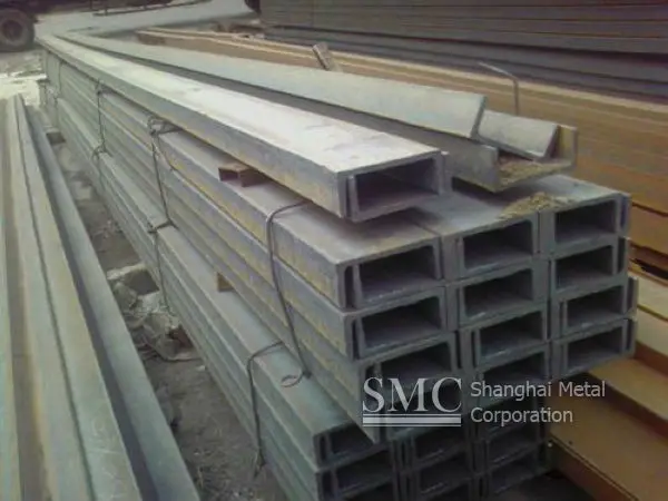 У стальной канала стали