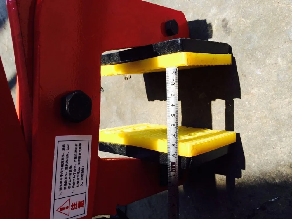 Stone clamp for carrying slab