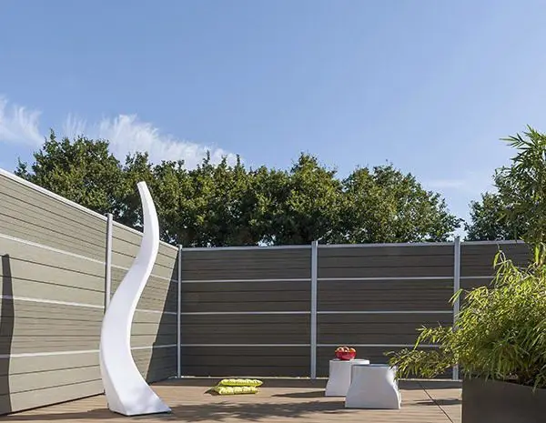 Exterior farm fence great resistance to fade scratch heat wpc fence board