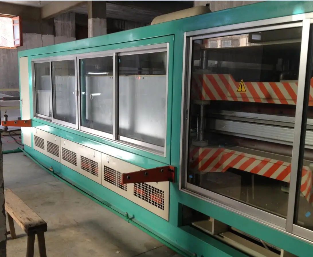 HEXING Fully Automatic Disposable Plastic Foam Plates Making Machine