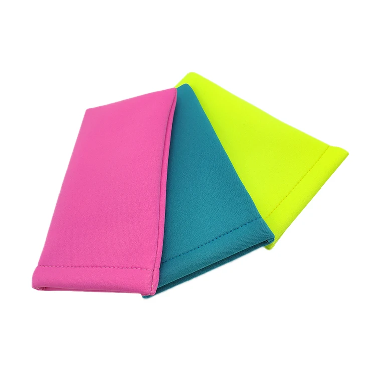 China Low MOQ Competitive Price Hot Selling Case Customized Color Neoprene Bag Sewing Eyeglasses Pouch Sunglasses Bag