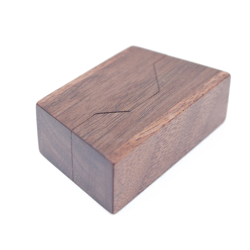 Beautifully propose marriage gift wedding walnut small wood ring box with magnet